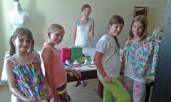 Die Kinder mit ihren Werken